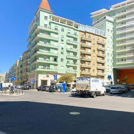 Apartment Downtown Stylish Lisbon
